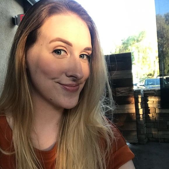 Meet your Posher, Randi - Picture 3 of 4